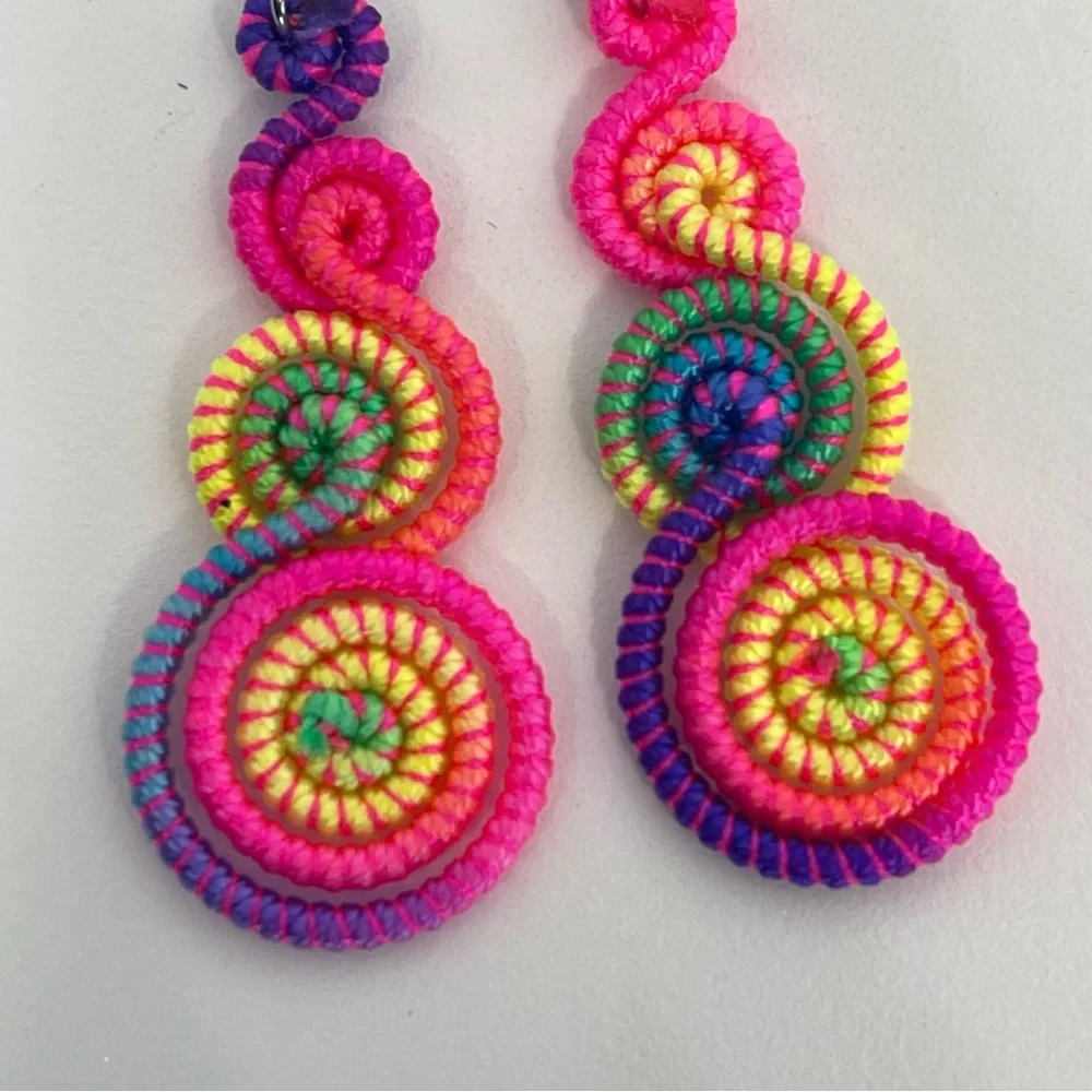 Multicolor retro spiral swirl drop earrings